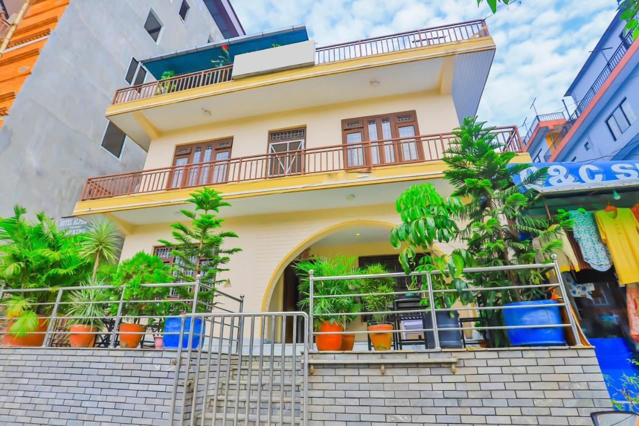 Hotel Alpine Villa Pokhara Ngoại thất bức ảnh