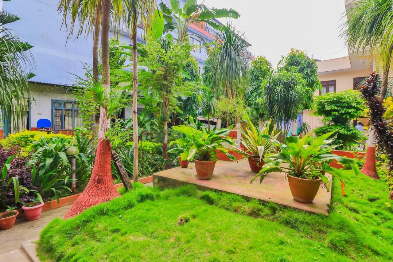 Hotel Alpine Villa Pokhara Ngoại thất bức ảnh