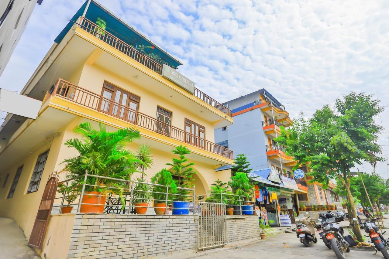 Hotel Alpine Villa Pokhara Ngoại thất bức ảnh