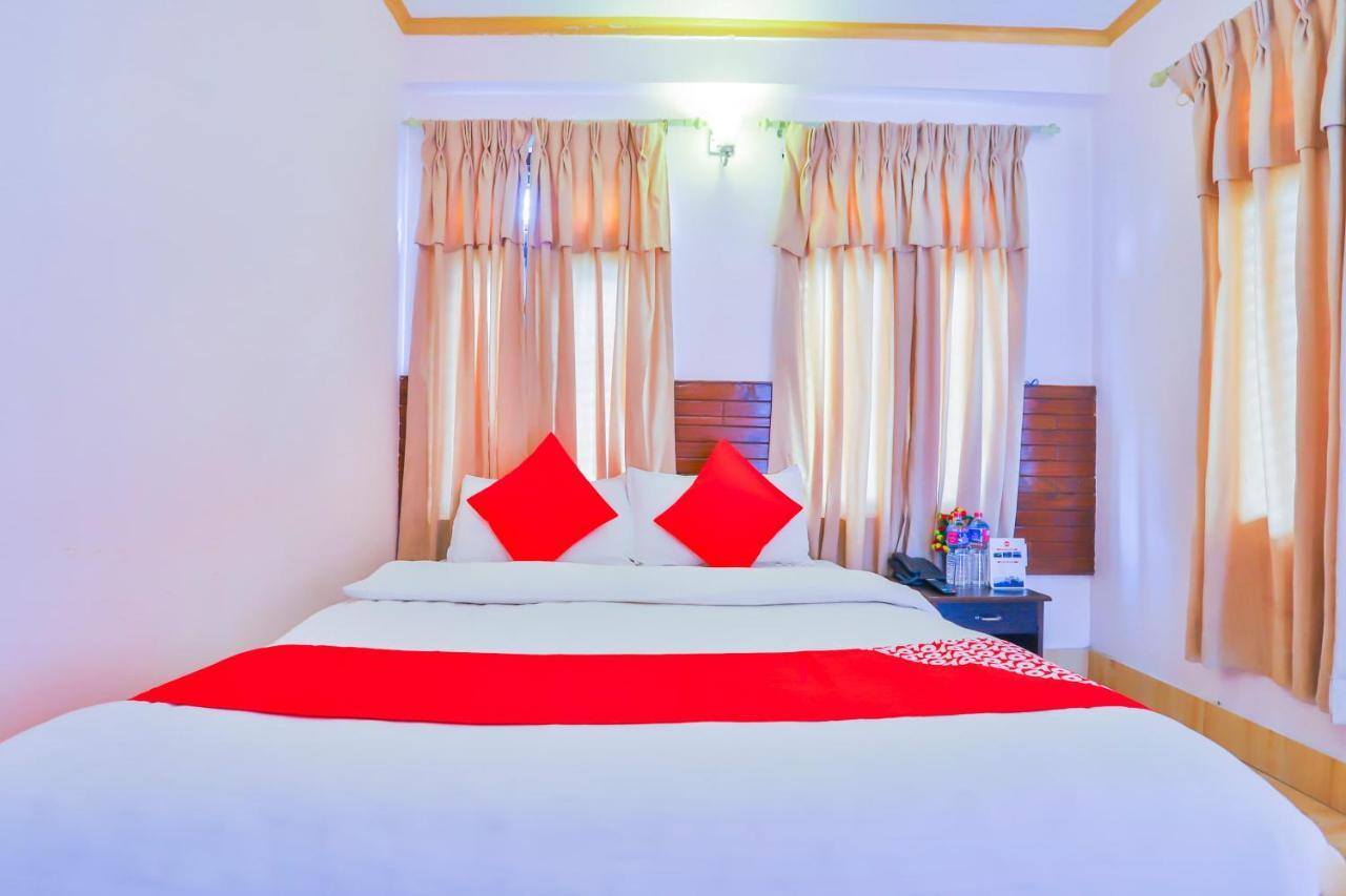 Hotel Alpine Villa Pokhara Ngoại thất bức ảnh