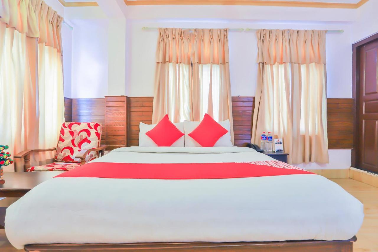 Hotel Alpine Villa Pokhara Ngoại thất bức ảnh